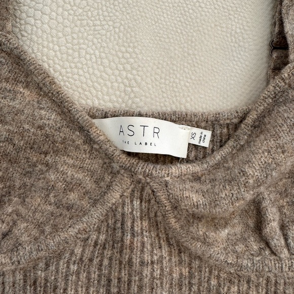 Astr Sweater Crop Top - Picture 2 of 3